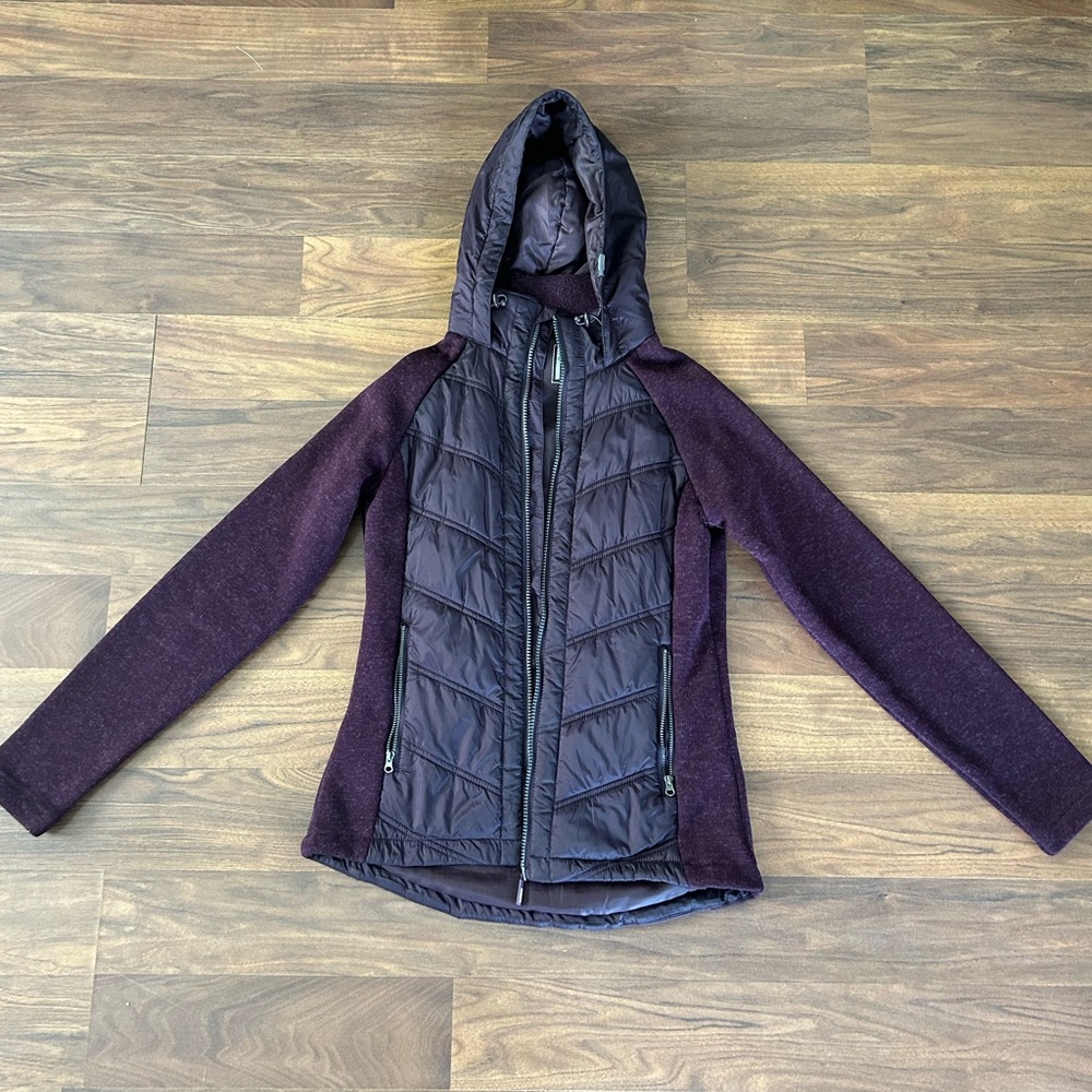 Athletic jacket